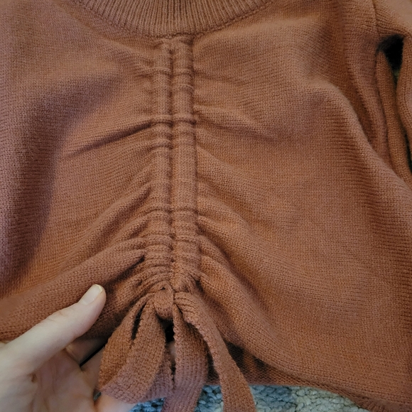 Lulu's sweater - Picture 2 of 3
